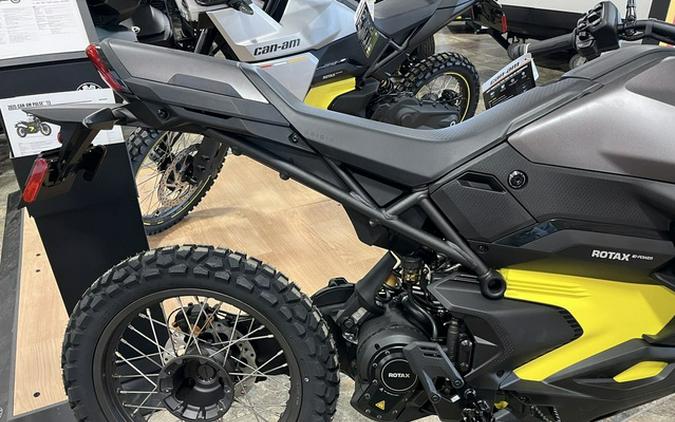 2025 Can-Am Origin Carbon Black