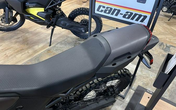 2025 Can-Am Origin Carbon Black