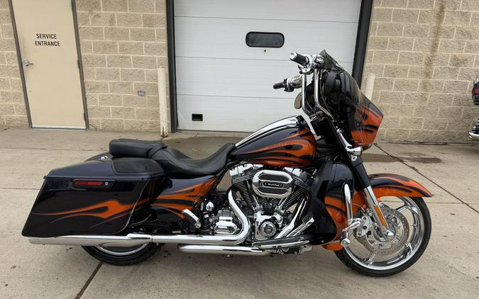 2015 Harley-Davidson® FLHXSE - CVO™ Street Glide®