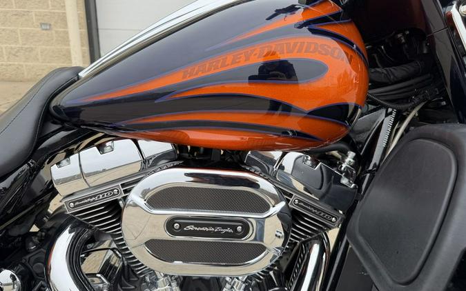 2015 Harley-Davidson® FLHXSE - CVO™ Street Glide®