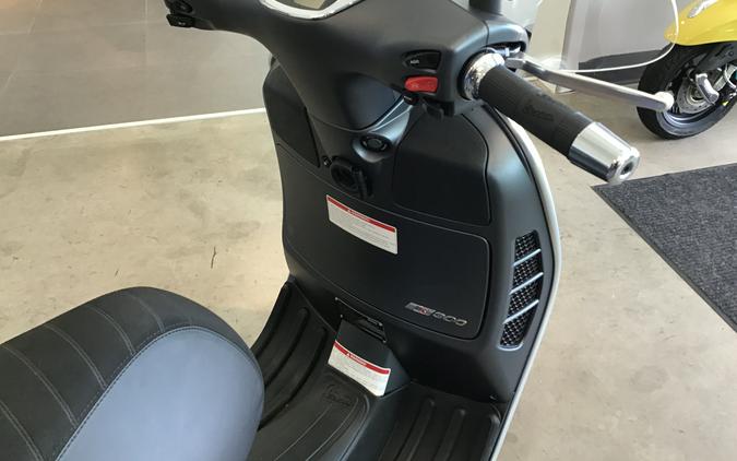 2022 Vespa GTS Super 300 Sport