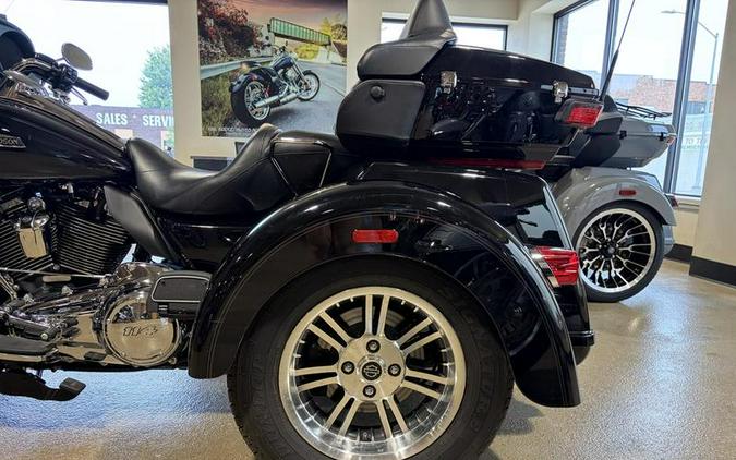 2019 Harley-Davidson® FLHTCUTG - Tri Glide® Ultra