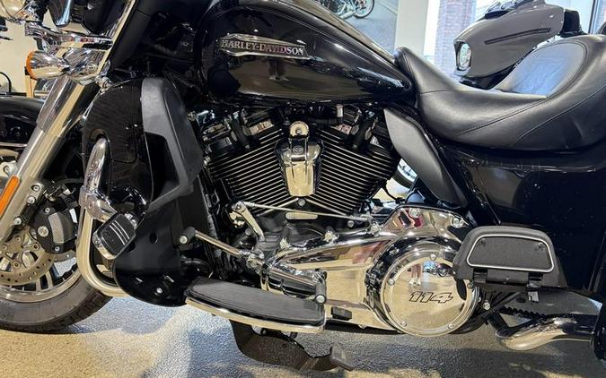 2019 Harley-Davidson® FLHTCUTG - Tri Glide® Ultra