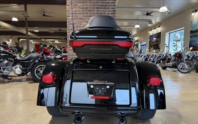 2019 Harley-Davidson® FLHTCUTG - Tri Glide® Ultra
