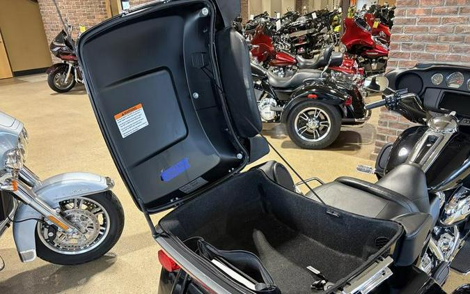 2019 Harley-Davidson® FLHTCUTG - Tri Glide® Ultra