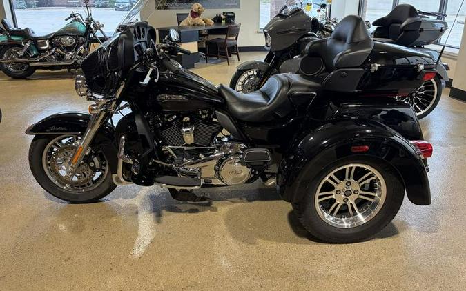 2019 Harley-Davidson® FLHTCUTG - Tri Glide® Ultra