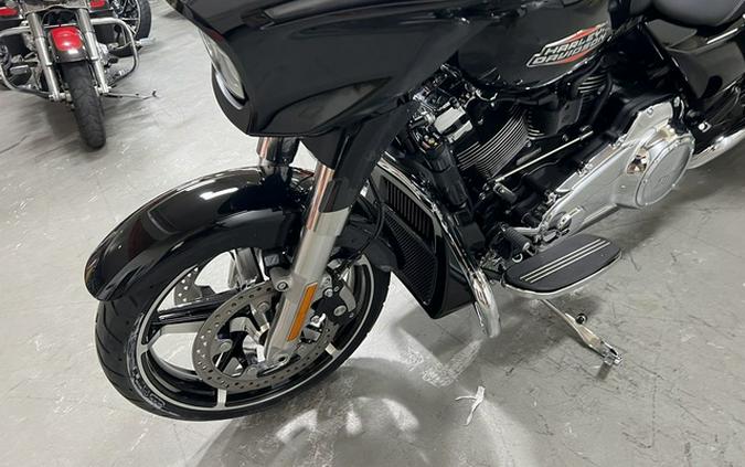 2025 Harley-Davidson FLHX - Street Glide