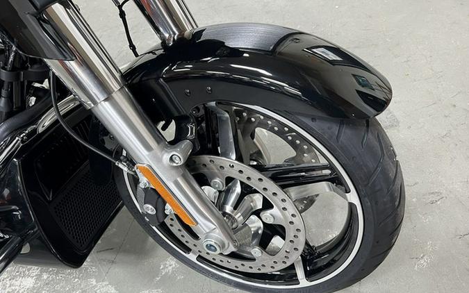 2025 Harley-Davidson FLHX - Street Glide