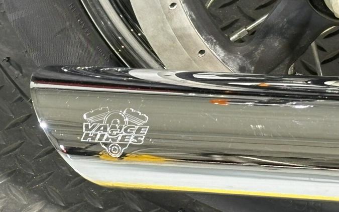 2017 Harley-Davidson® 1200 Custom Velocity Red Sunglo