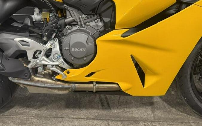 2026 Ducati PANIGALE V2S