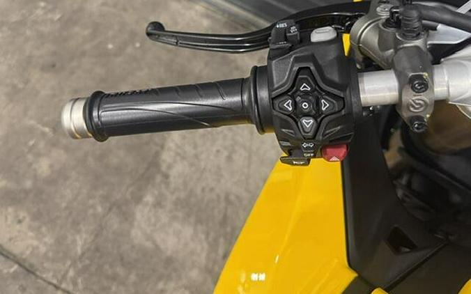 2026 Ducati PANIGALE V2S