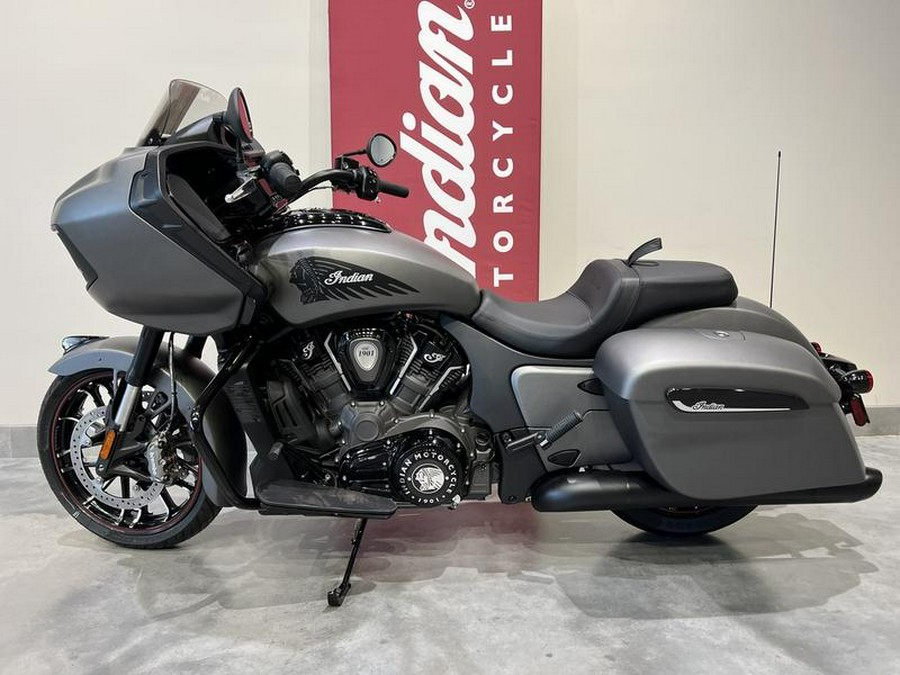 2023 Indian Motorcycle® Challenger® Dark Horse® Titanium Smoke