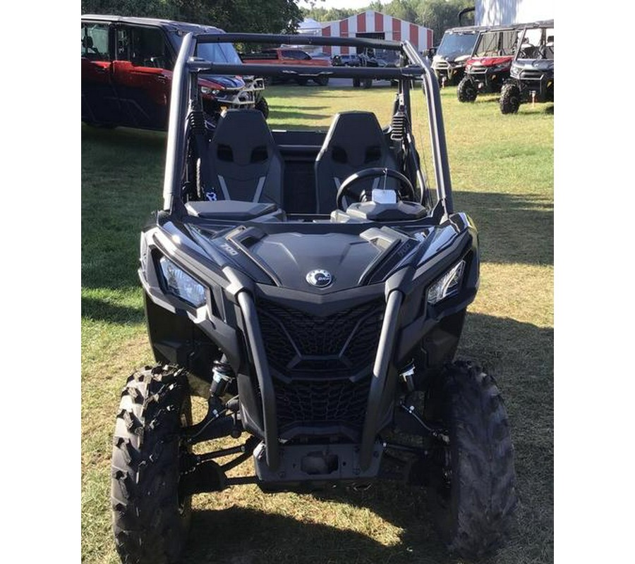 2024 Can-Am® Maverick Trail DPS 700