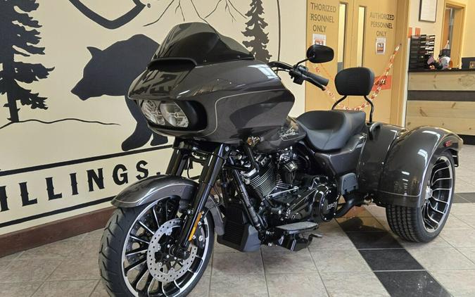 2023 Harley-Davidson® Road Glide® 3 Vivid Black