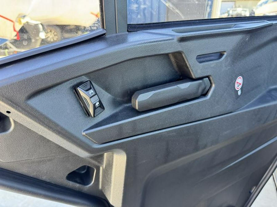 2026 Can-Am® Defender MAX LONE STAR CAB HD11