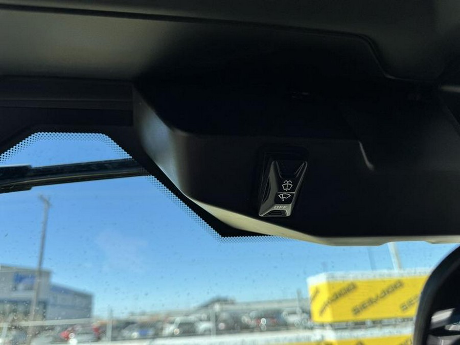 2026 Can-Am® Defender MAX LONE STAR CAB HD11