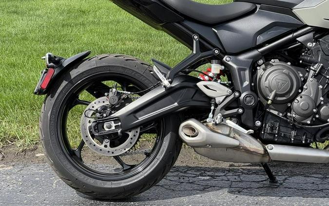 2026 Triumph Trident 660 Stone grey