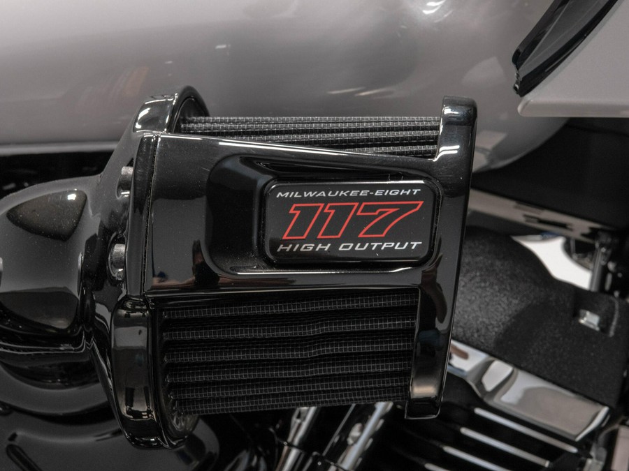 2026 HARLEY-DAVIDSON FXLRST LOW RIDER ST in White Onyx Pearl 2026 HARLEY-DAVIDSON FXLRST LOW RIDER S