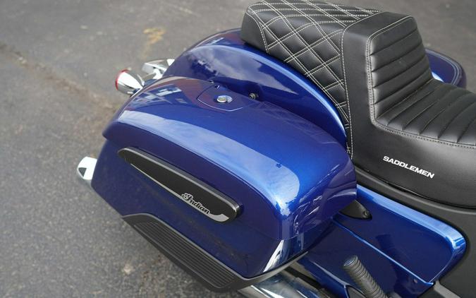 2021 Indian Motorcycle Challenger Limited Deepwater Metallic