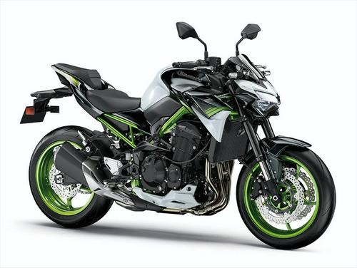 2020 Kawasaki Z900 ABS Review (15 Fast Facts)