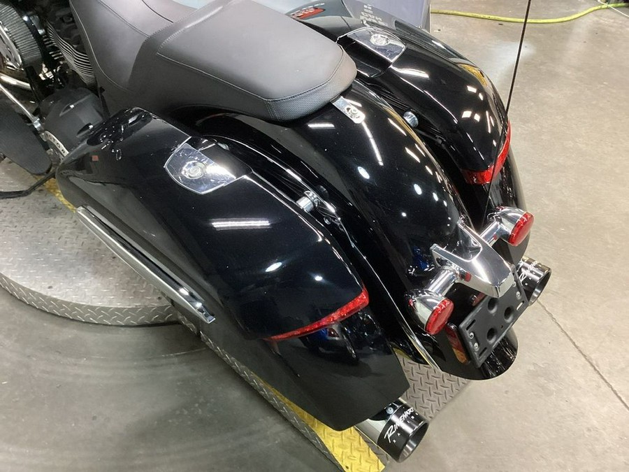 2022 Indian Motorcycle® Chieftain® Black Metallic