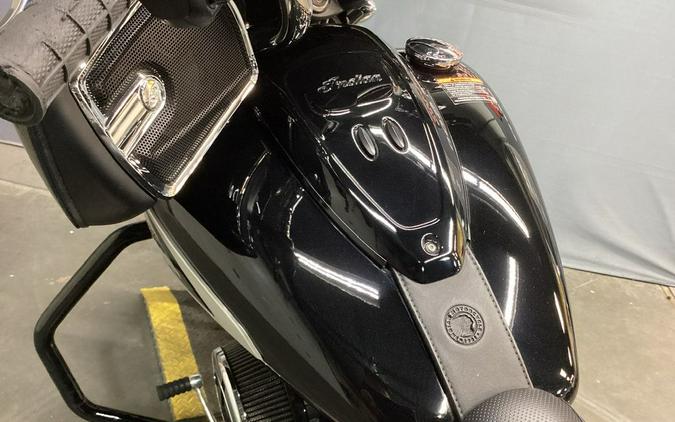 2022 Indian Motorcycle® Chieftain® Black Metallic