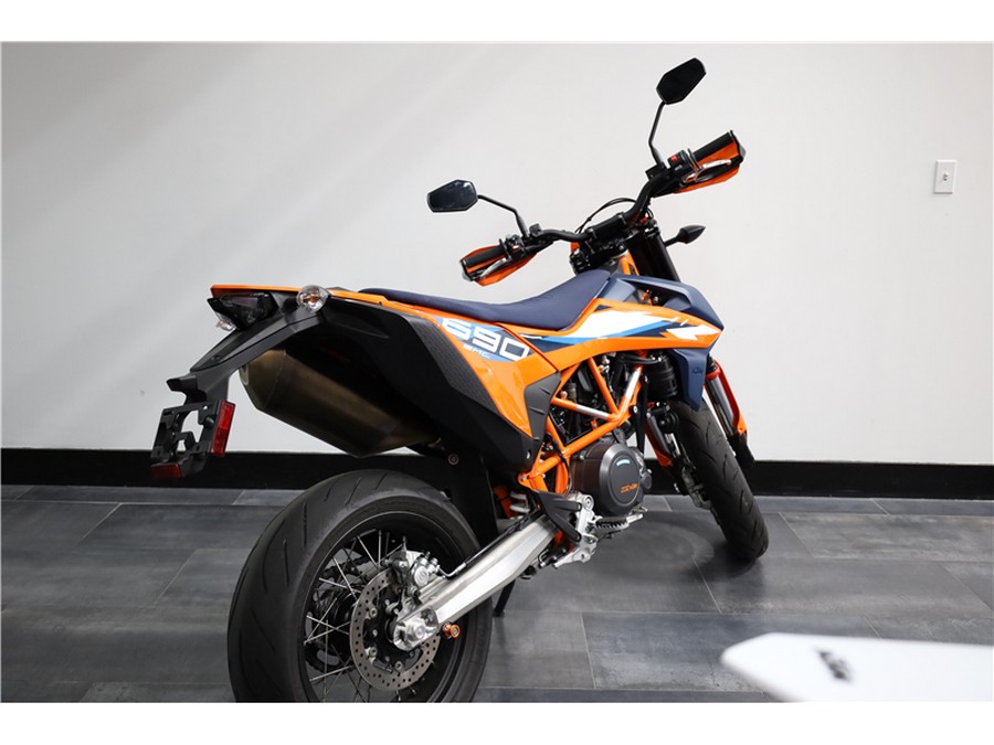 2023 KTM SMC 690 R