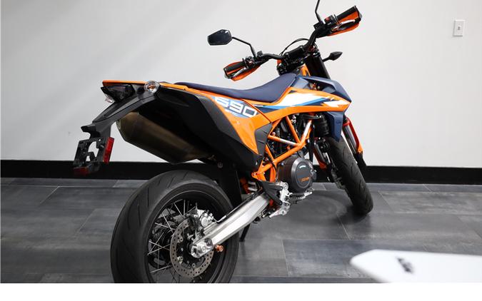 2023 KTM SMC 690 R