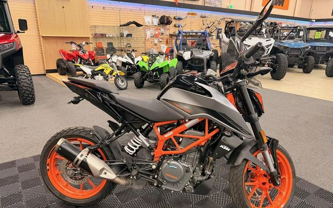 2022 KTM Duke 390