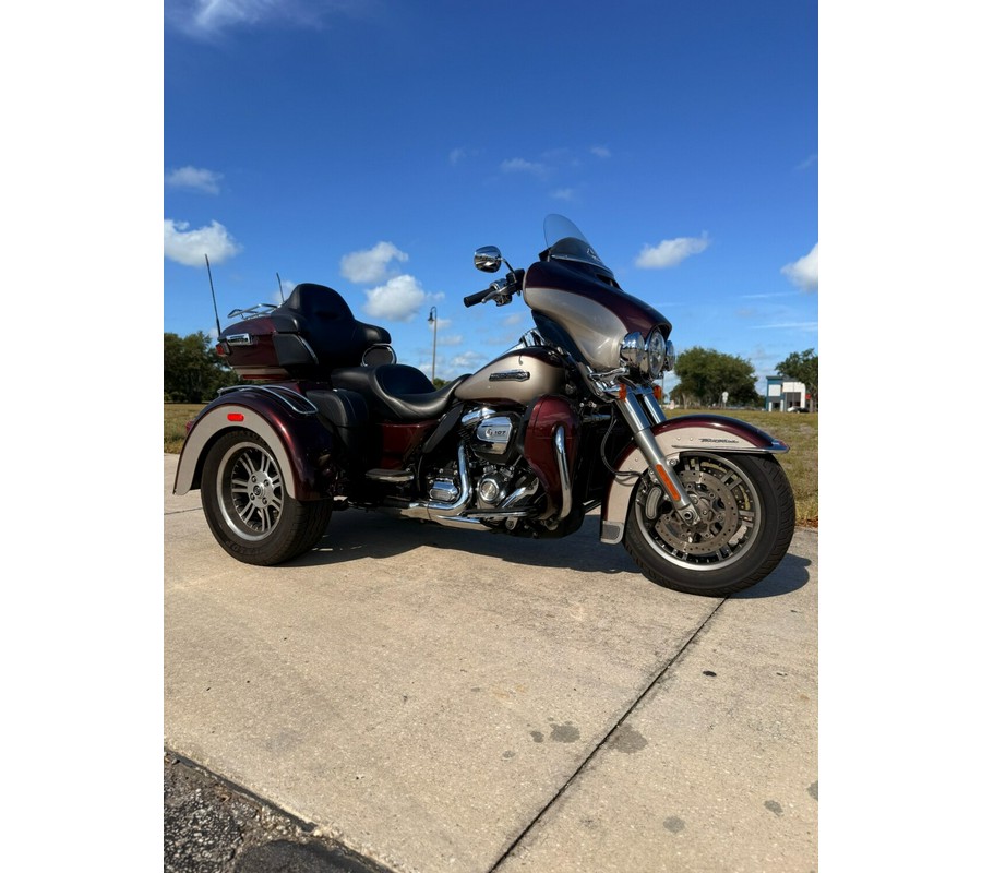 FLHTCUTG 2018 Tri Glide Ultra