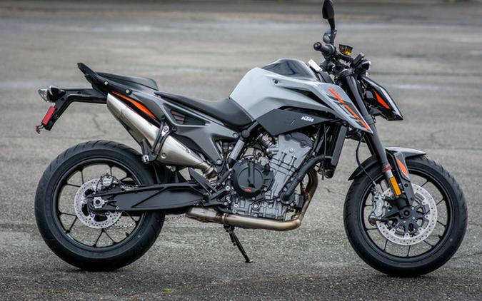 2024 KTM 790 Duke