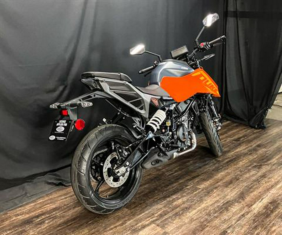2024 KTM 250 Duke