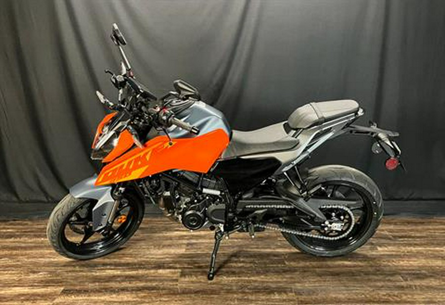 2024 KTM 250 Duke