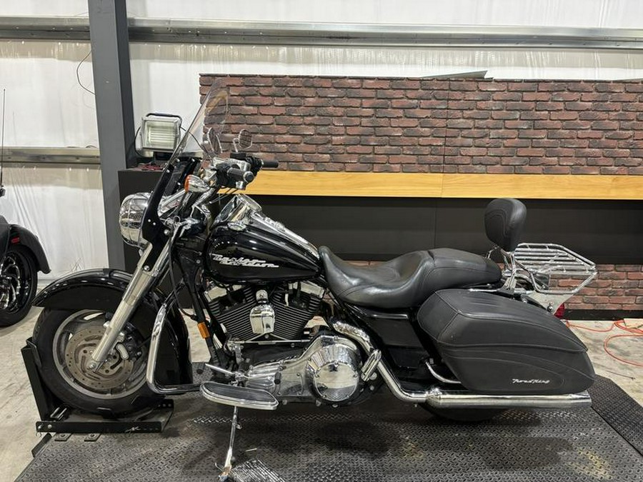 2004 Harley-Davidson® FLHRCI - Road King® Classic