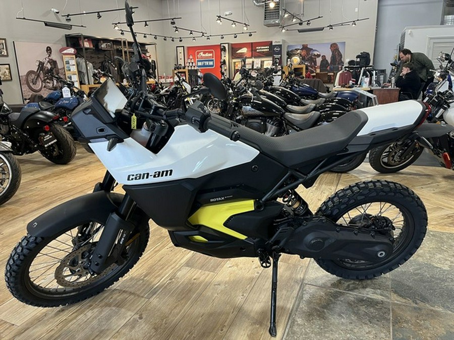 2025 Can-Am Origin White