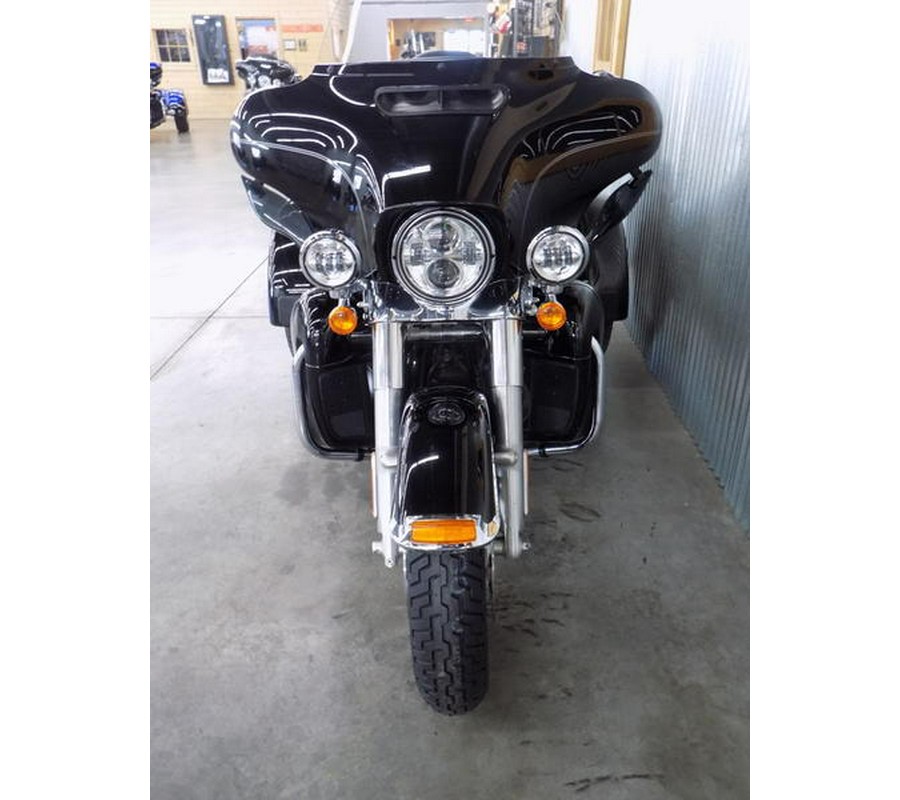 2016 Harley-Davidson® FLHTCUTG - Tri Glide® Ultra
