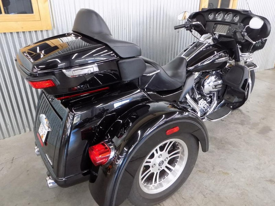 2016 Harley-Davidson® FLHTCUTG - Tri Glide® Ultra