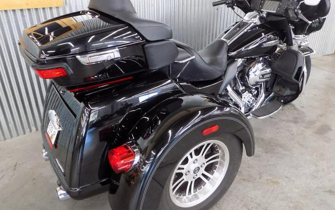 2016 Harley-Davidson® FLHTCUTG - Tri Glide® Ultra