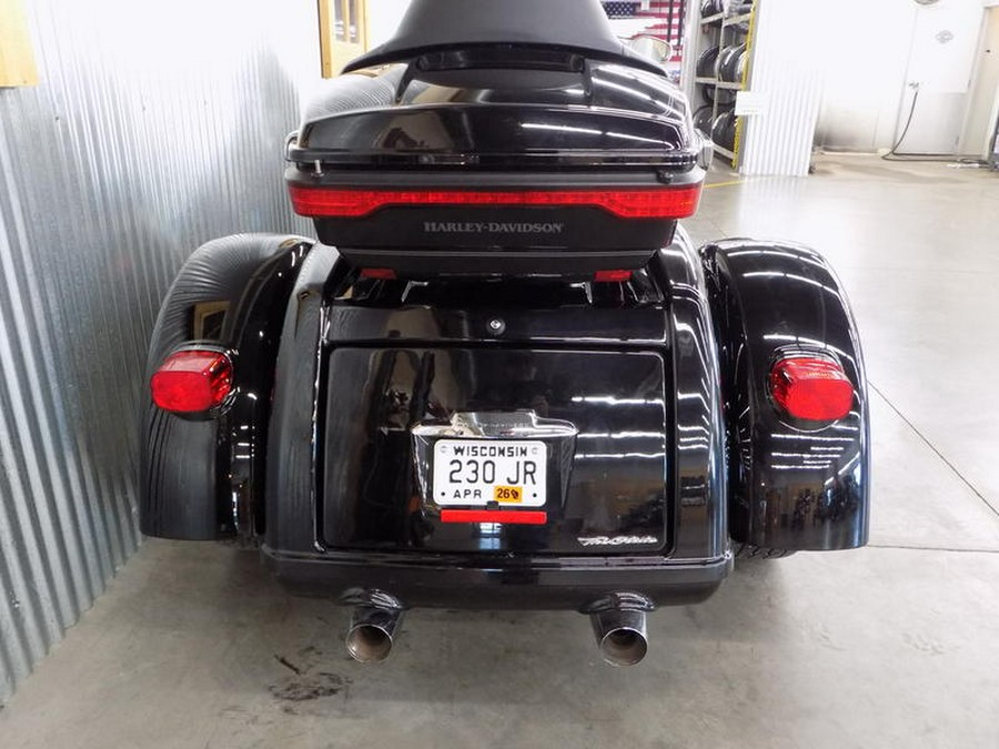 2016 Harley-Davidson® FLHTCUTG - Tri Glide® Ultra