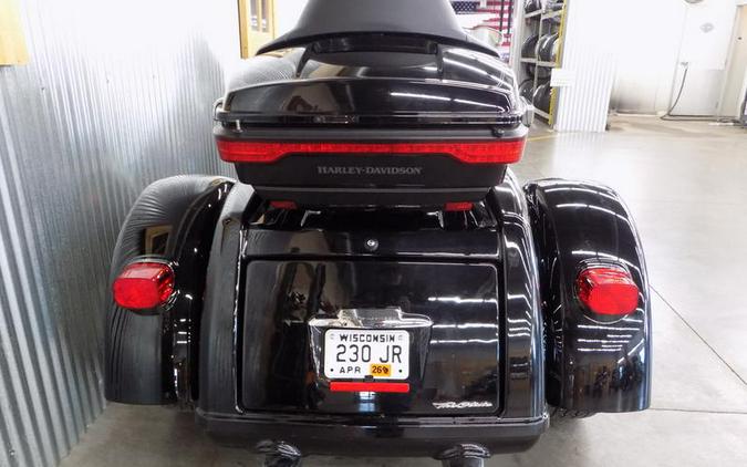 2016 Harley-Davidson® FLHTCUTG - Tri Glide® Ultra