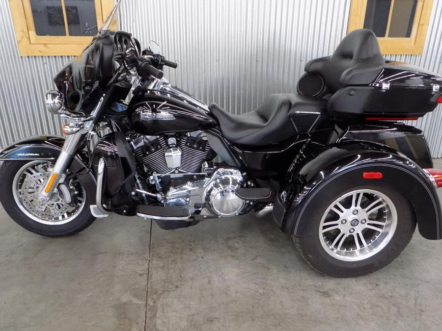 2016 Harley-Davidson® FLHTCUTG - Tri Glide® Ultra