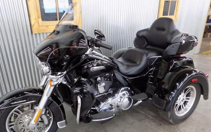 2016 Harley-Davidson® FLHTCUTG - Tri Glide® Ultra
