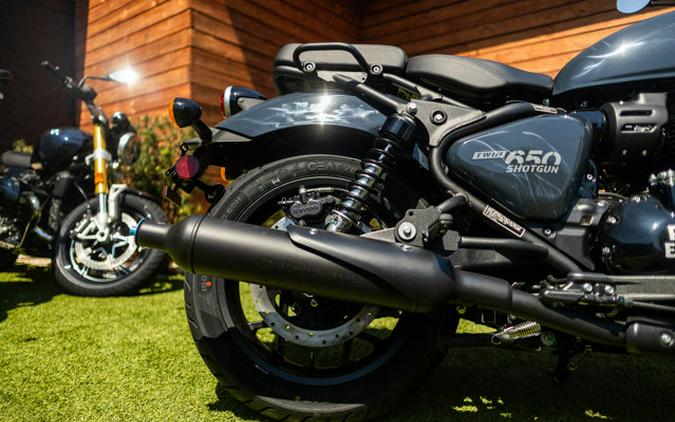 2026 Royal Enfield SHOTGUN 650