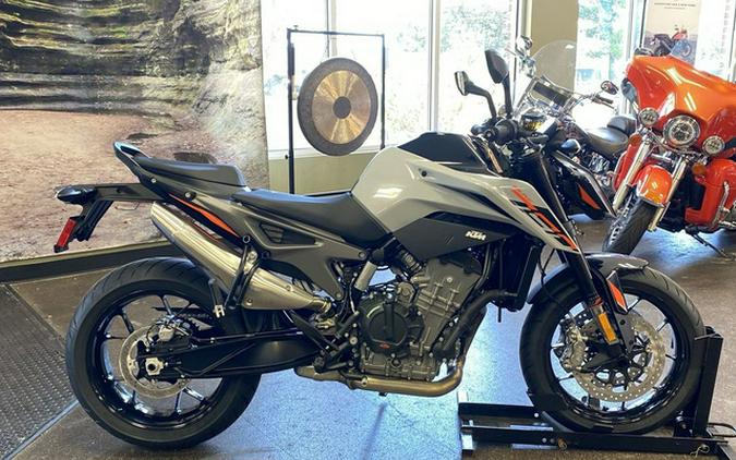 2024 KTM Duke 790