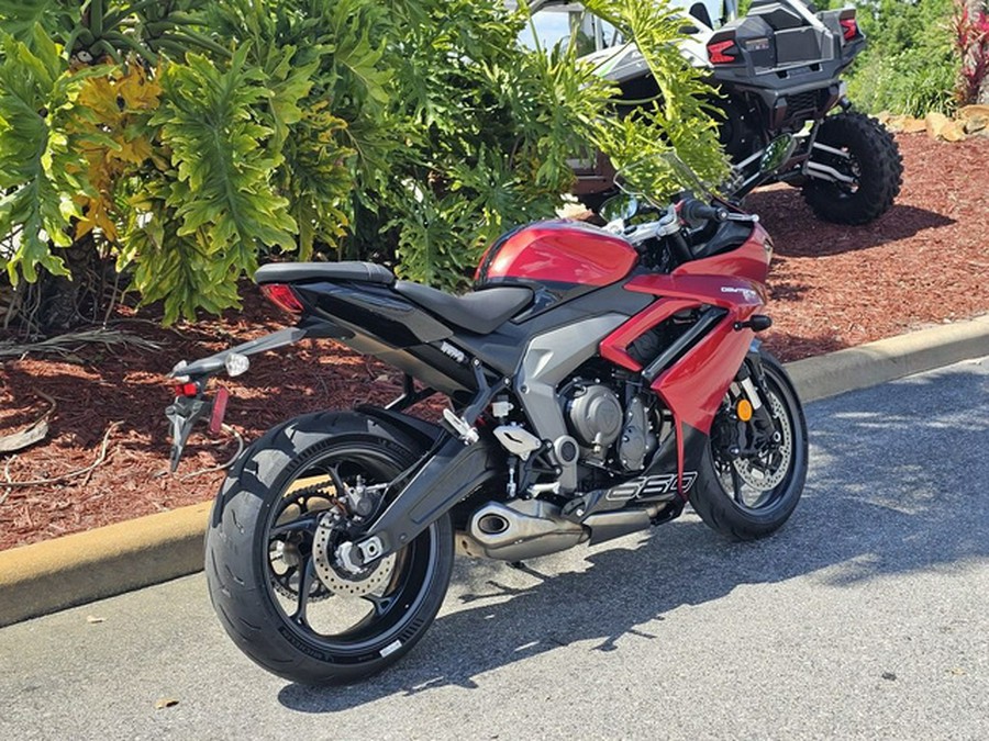 2025 Triumph Daytona 660 Carnival Red/Sapphire Black 660