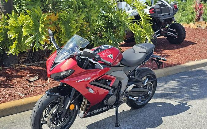 2025 Triumph Daytona 660 Carnival Red/Sapphire Black 660