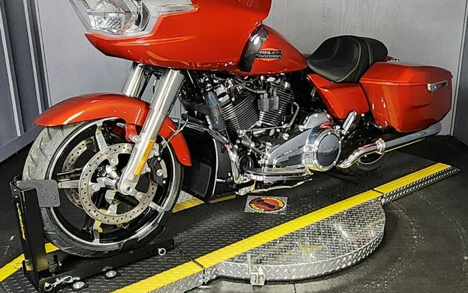 2024 Harley-Davidson Road Glide™ FLTRX WHISKEY FIRE