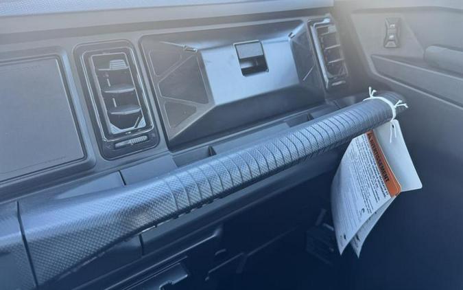 2026 Can-Am® Defender MAX XT CAB HD11