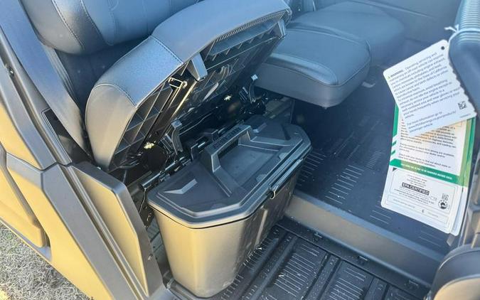 2026 Can-Am® Defender MAX XT CAB HD11