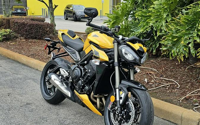 2024 Triumph Street Triple 765 RS Cosmic Yellow RS